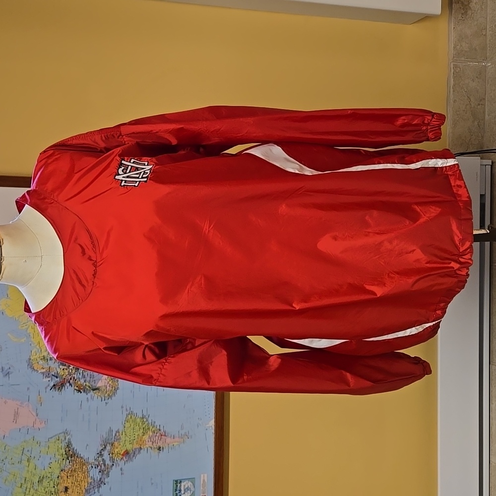 EASTON VENTED RED NYLON WINDBREAKER JACKET PULLOVER MEN'S LARGE, WITH "NDG" LOGO